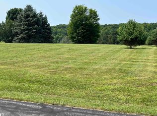 0 Fairway Ct, Kewadin, MI 49648