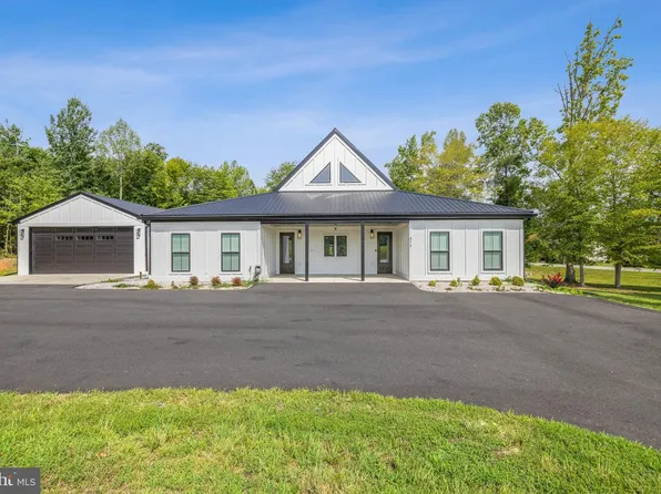 375 Ark Ave, Bumpass, VA 23024