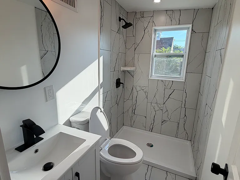 227 N Railroad Ave — Photo 9