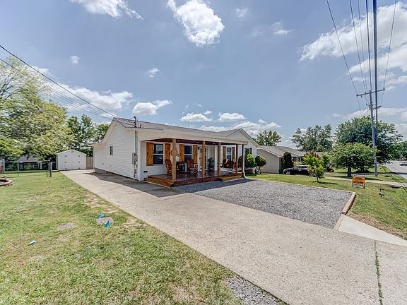 2nd image of 806 Calista Rd