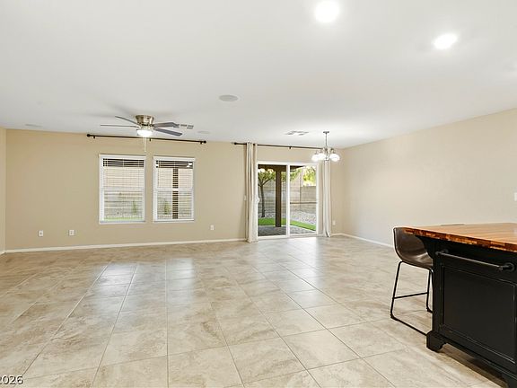 5th image of 2421 Wild Onion Ct