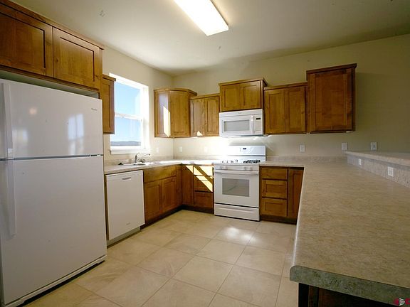 5th image of 510 Tranquilo Ct