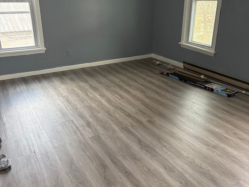 1st image of 306 Main St