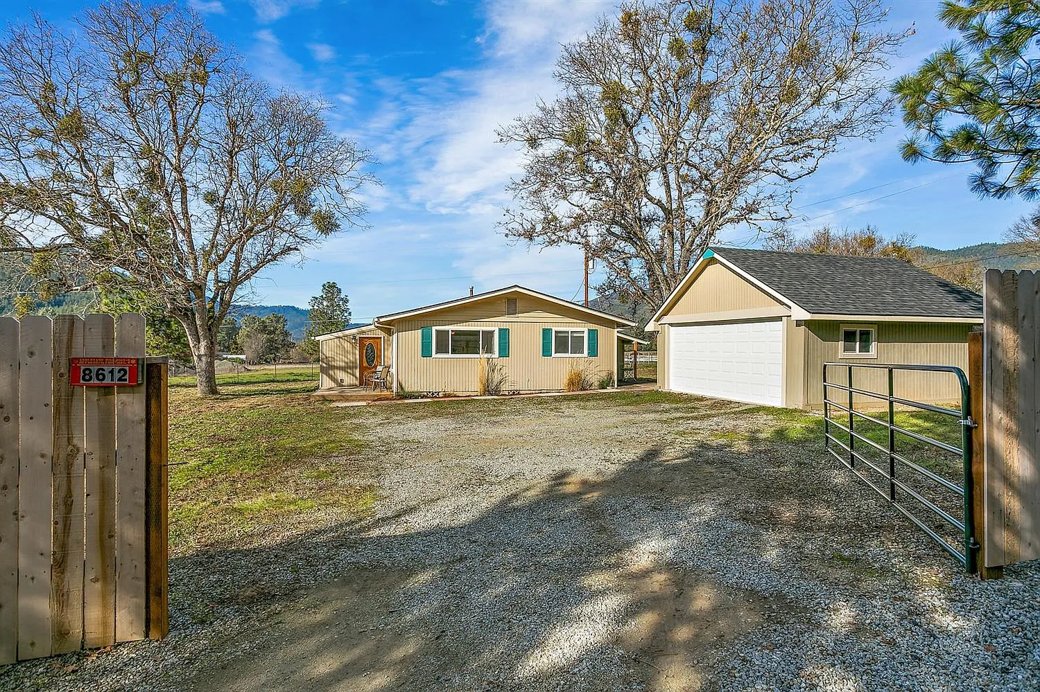 8612 Highway 238 photo 1