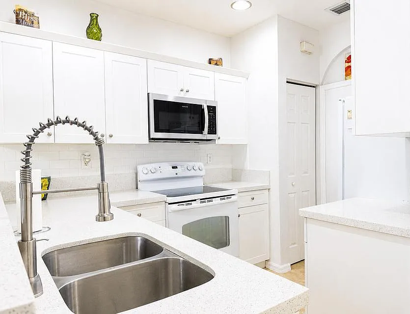 3 bed, 2.5 bath, 1640 sqft, $2,795 — Photo 1