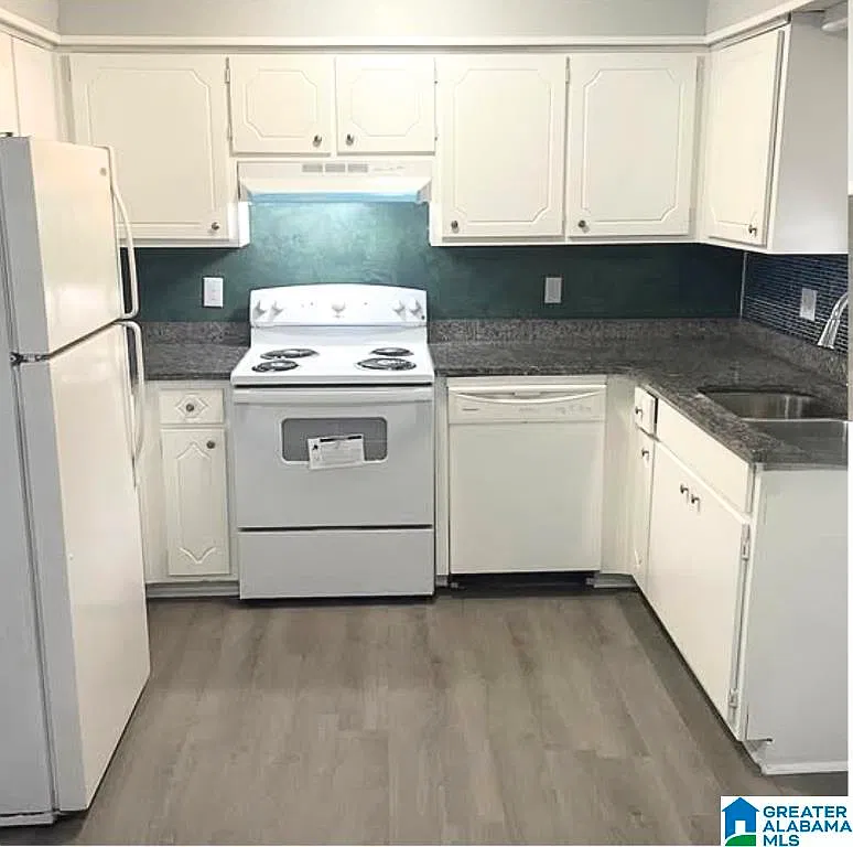 2 bed, 2.0 bath, $1,100 — Photo 4
