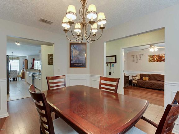 2nd image of 4425 Crooked Brook Ct