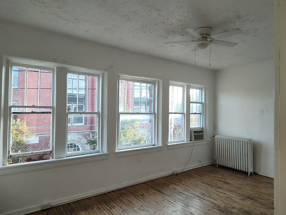 2nd image of 311 W King St #7