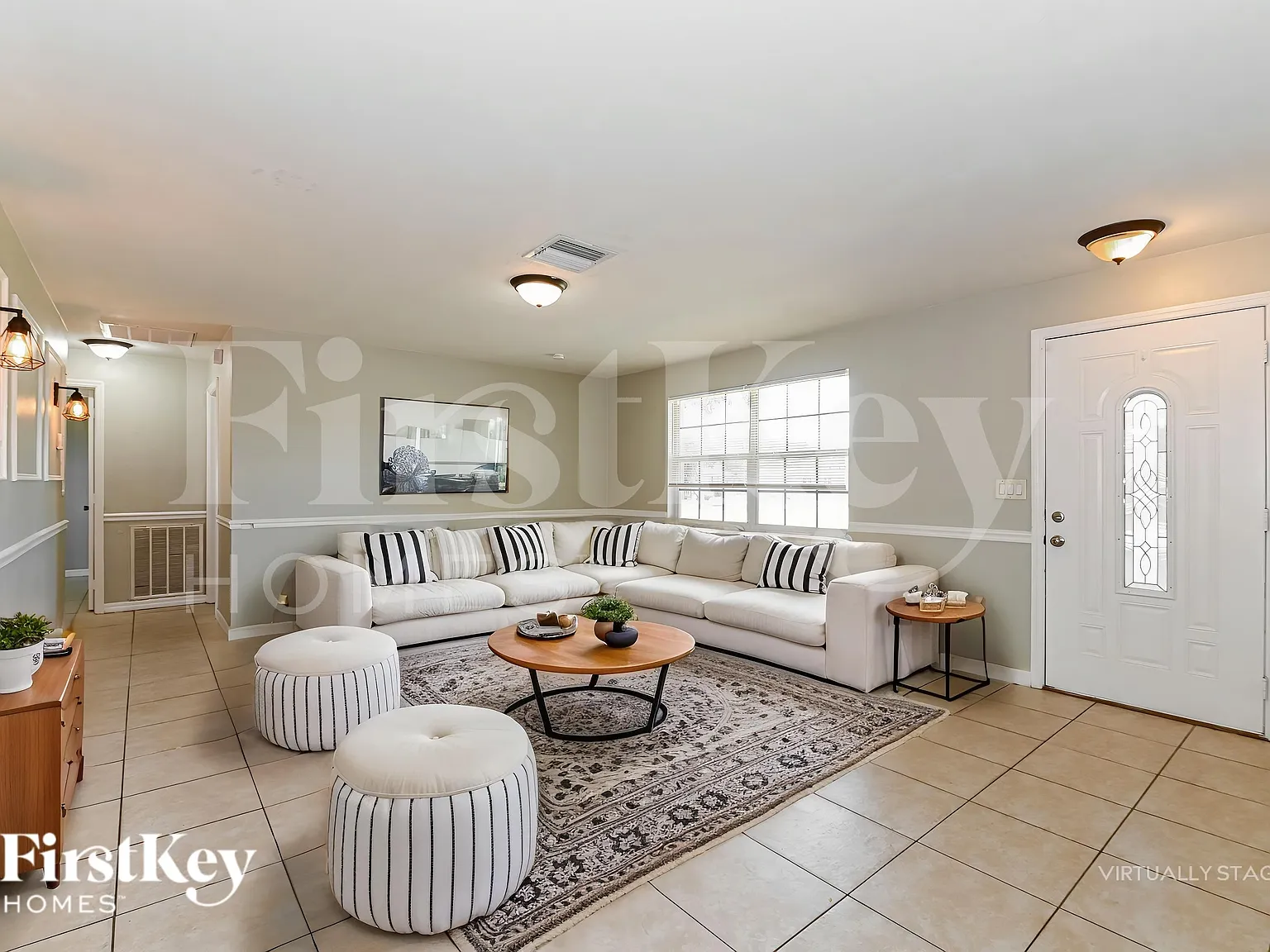 4 bed, 2.0 bath, 1404 sqft, $1,990 — Photo 4