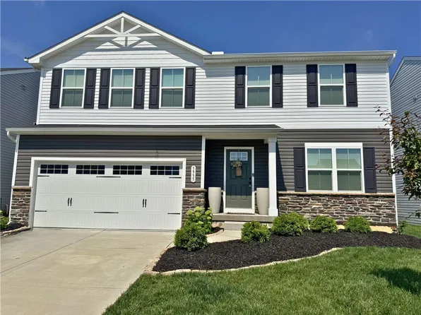 5935 Regatta Dr, Middletown, OH 45042