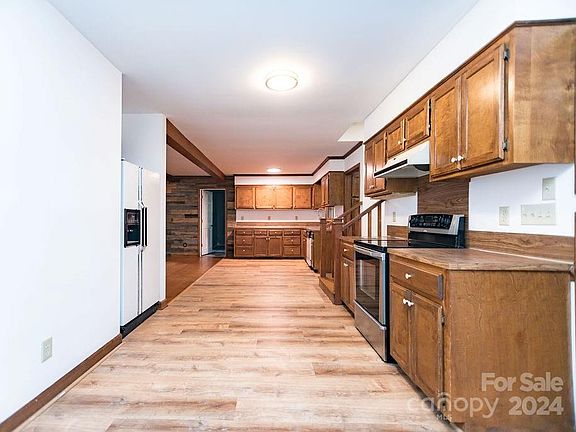 5th image of 507 N Hawthorne St