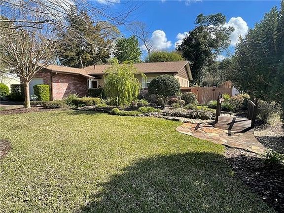 3rd image of 1009 NE 39th Ct