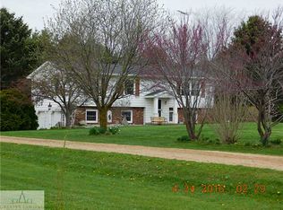 3226 Divine Hwy, Pewamo, MI 48873