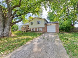 10327 E Starview Dr, Indianapolis, IN 46229