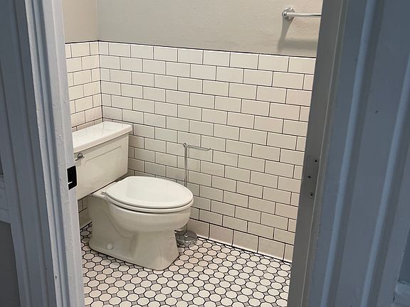 5th image of 129 W 3rd St #222