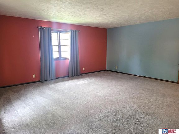 2nd image of 456 N Columbia Ave