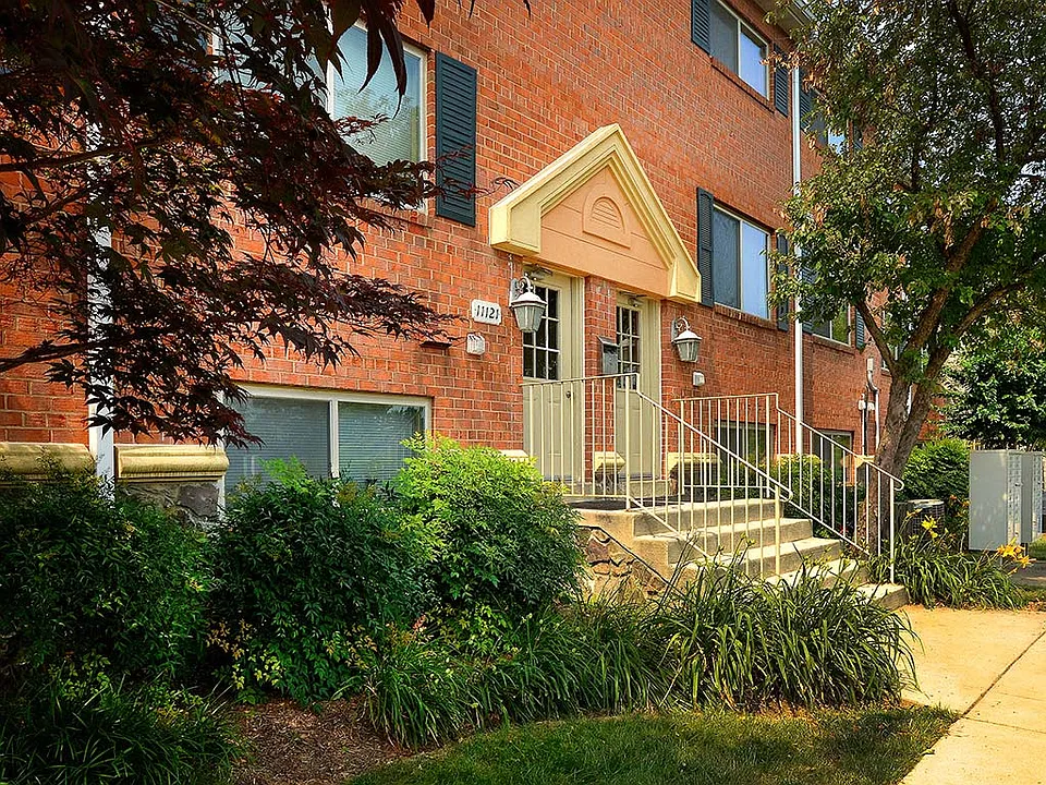 Gainsborough Court Apartments