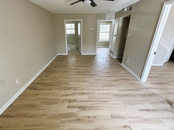 5th image of 3449 Southern Ave #202