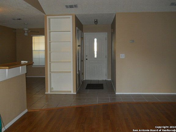 2nd image of 122 N Drew Lane