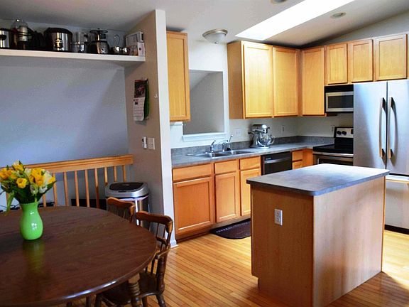 2nd image of 7401 Greenfield St