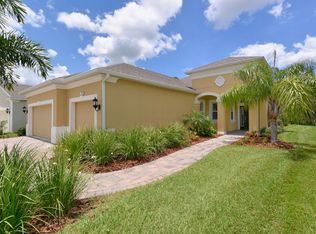 1922 Crooked Lake Cir, Bradenton, FL 34211