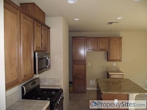 5th image of 2070 Sierra View Cir Unit 2