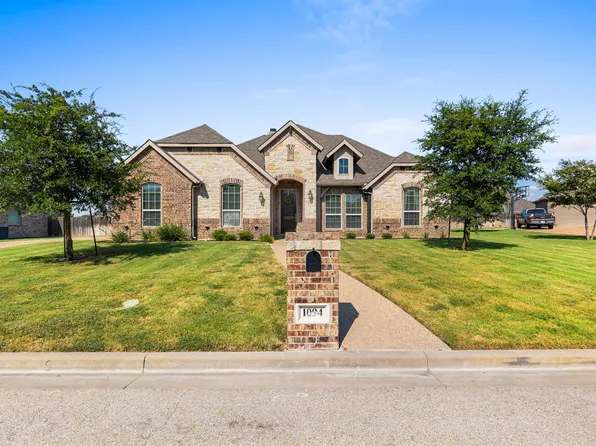 1094 Hesselridge Dr, Hewitt, TX 76643
