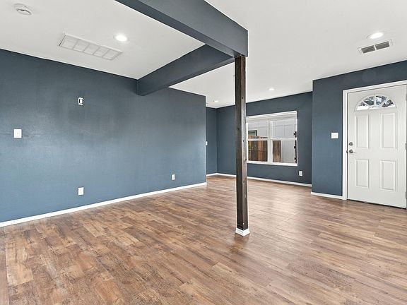 4th image of 1003 8th St