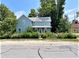 113 1st St SE, Badger, IA 50516