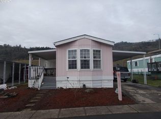 514 Shadow Ranch Ln, Roseburg, OR 97470