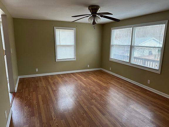 5th image of 619 W Valley Dr