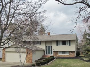 15942 Albion Rd, Strongsville, OH 44136