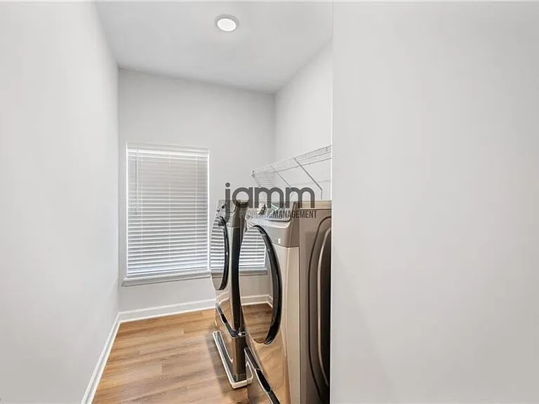 12203 Ashbury Ave — Photo 21