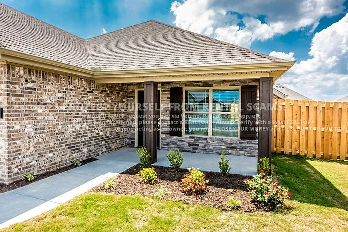4757 W Wales Dr — Photo 2