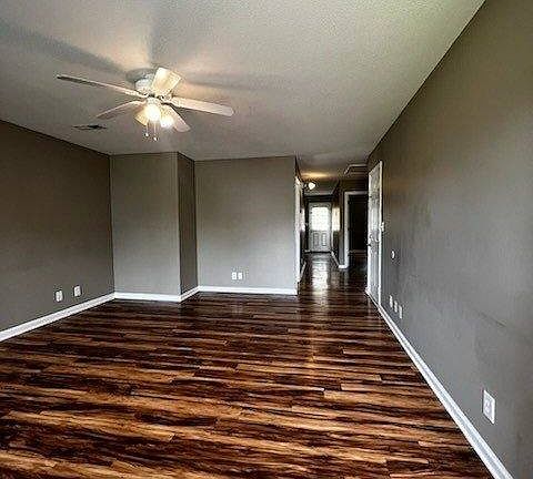3rd image of 273A Executive Ave