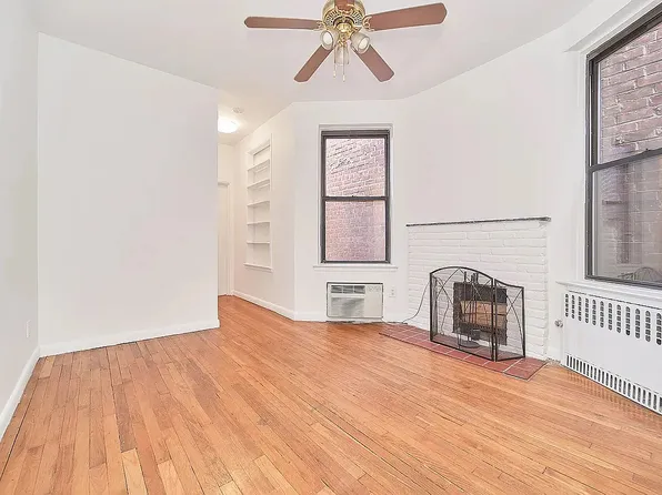 133 East 17th Street image 1 of 4