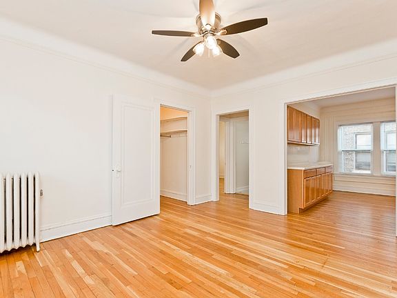 5th image of 737 Hinman Ave APT 1E