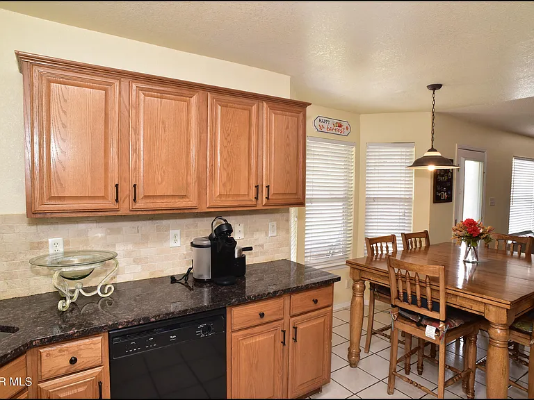 1316 Black Ridge Dr — Photo 12