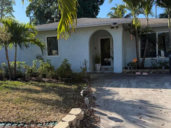 814 Colonial Road, West Palm Beach, FL 33405