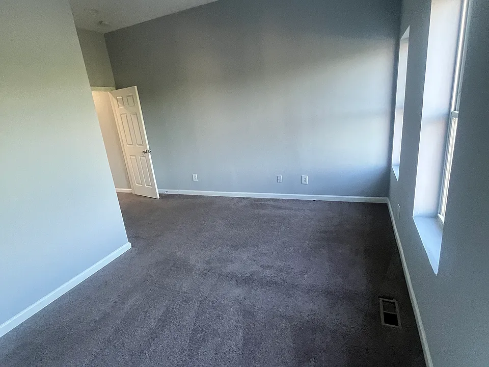 1308 N Mount St #1