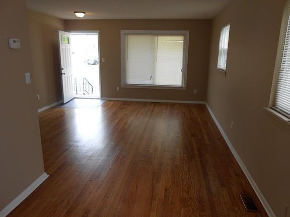 4th image of 65 Brooks St #Sfr