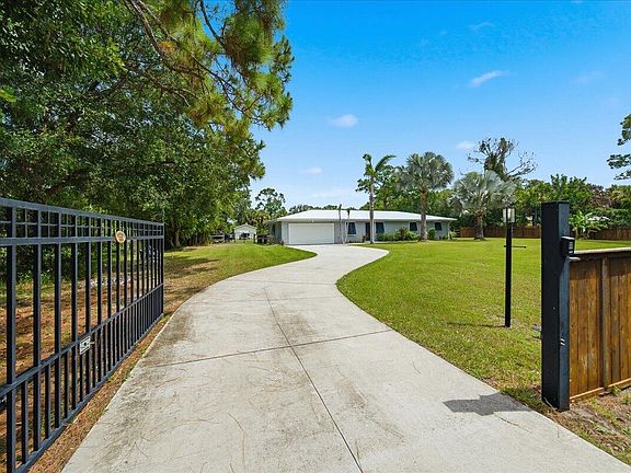 2nd image of 1740 Vally Road