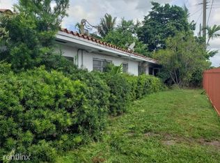 3201 NW 80th St #R, Miami, FL 33147