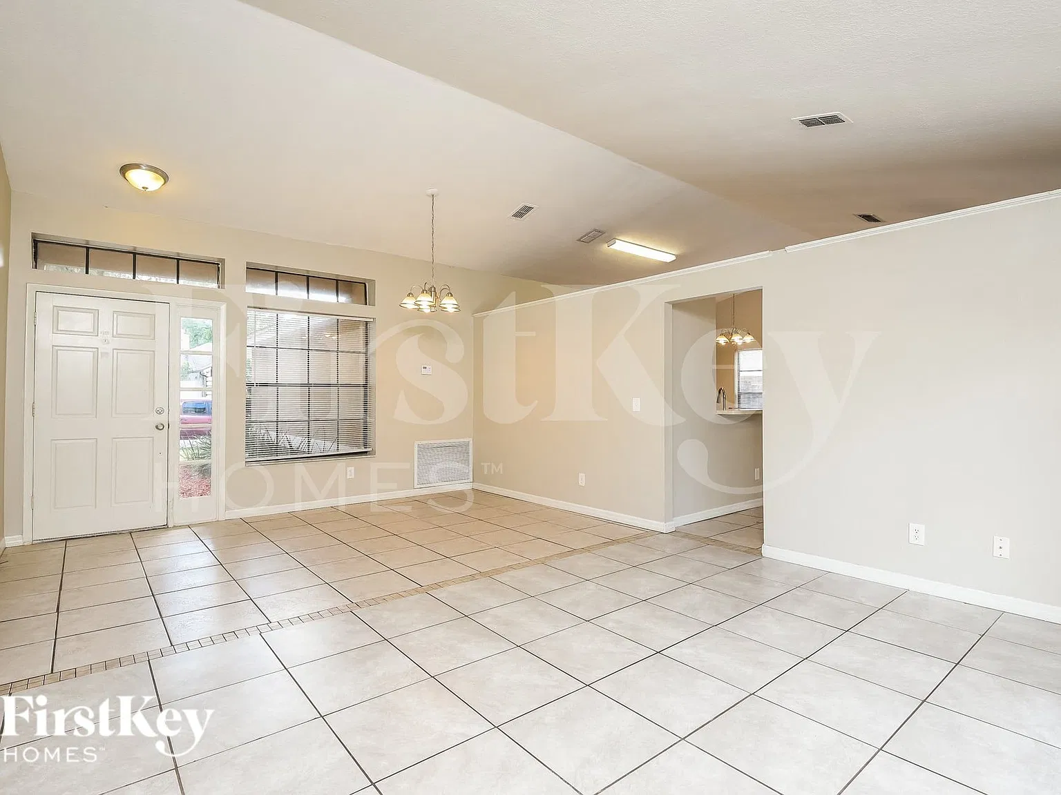 3 bed, 2.0 bath, 1535 sqft, $2,360 — Photo 3