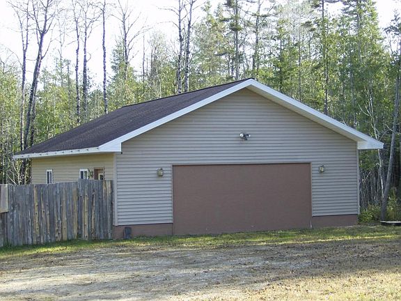 2nd image of 6165 Mackinac Trl