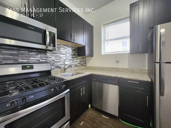 1941 W 21st Pl #1F, Chicago, IL 60608