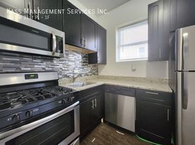 1941 W 21st Pl, Chicago, IL