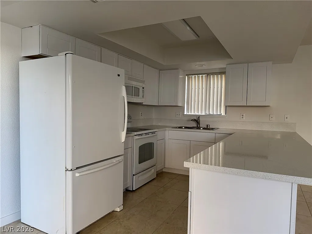 2 bed, 2.0 bath, 964 sqft, $1,350 — Photo 4