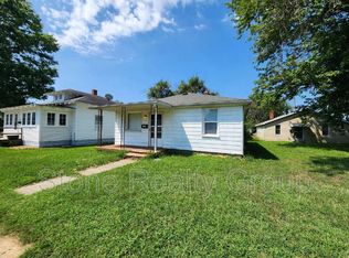 1710 N 19th St, Terre Haute, IN 47804