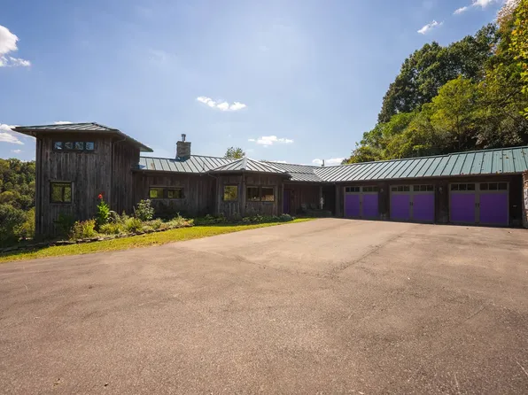 3420 Little Sancho Creek Rd, Middlebourne, WV 26149